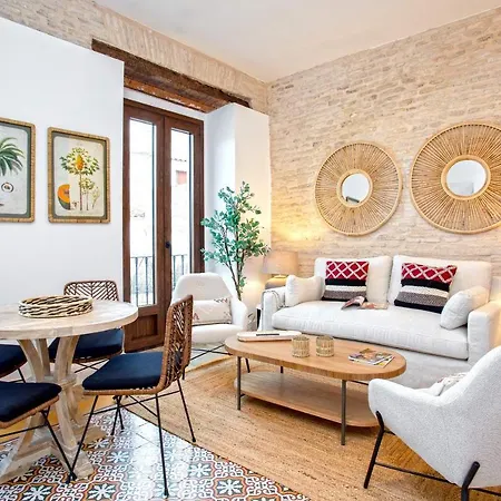 Genteel Santas Patronas Appartamento Siviglia