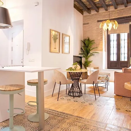 Genteel Santas Patronas Appartamento Siviglia