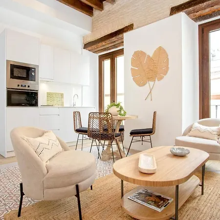 Genteel Santas Patronas Apartment Seville