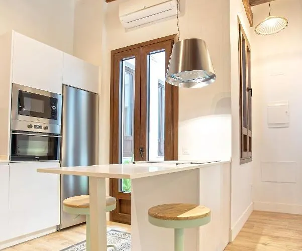 Apartment Genteel Santas Patronas Seville