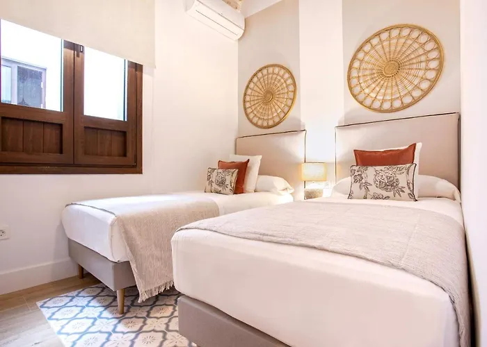 Apartment Genteel Santas Patronas *